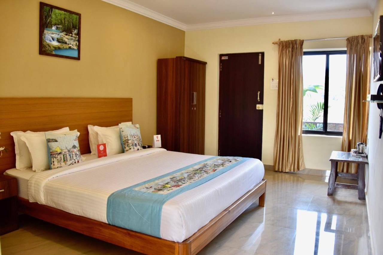 Oyo 9586 North 39 Hotel Mandrem Buitenkant foto