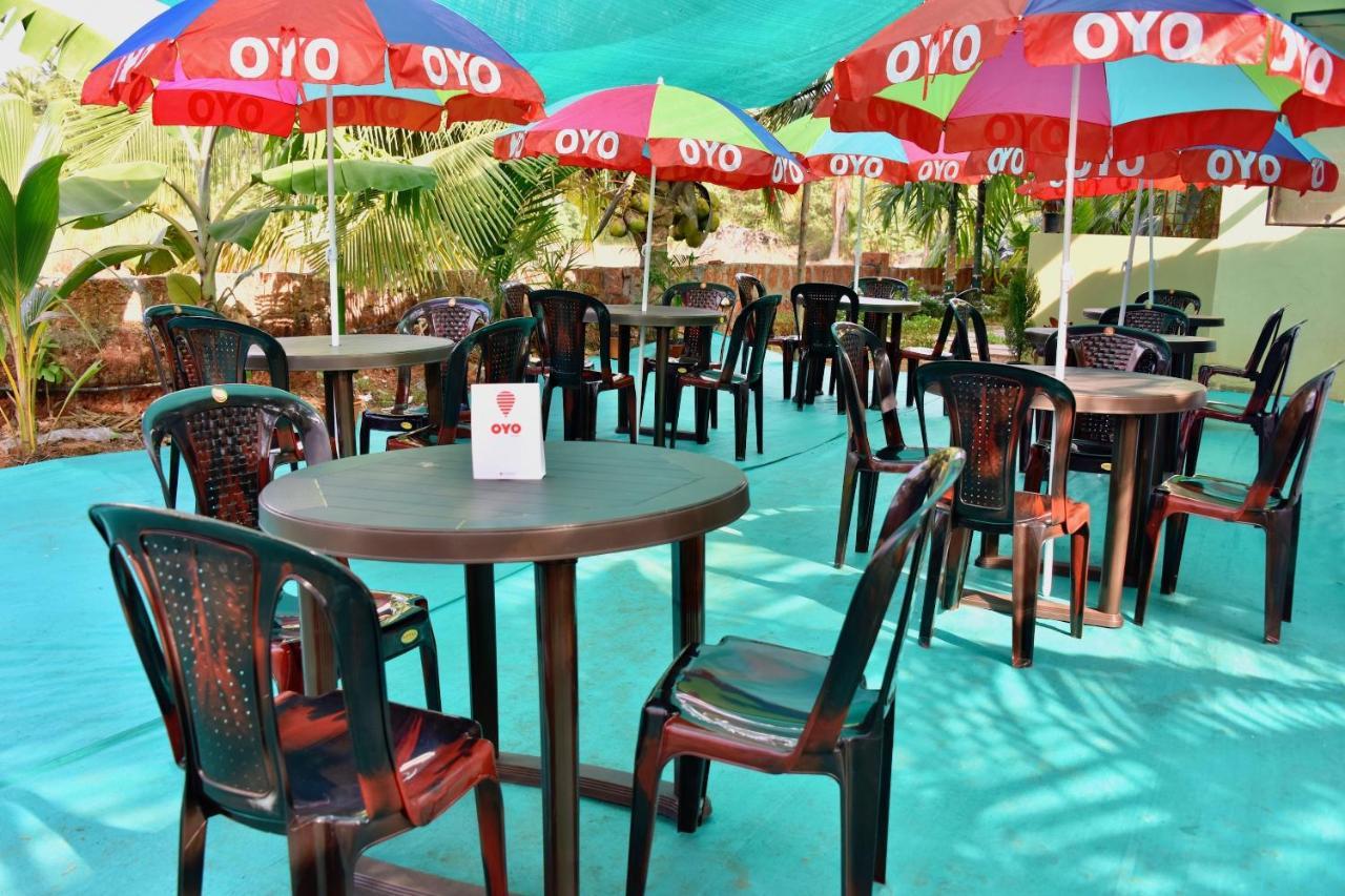 Oyo 9586 North 39 Hotel Mandrem Buitenkant foto
